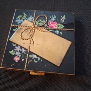 Vintage Floral Black and Gold Makeup Compact
